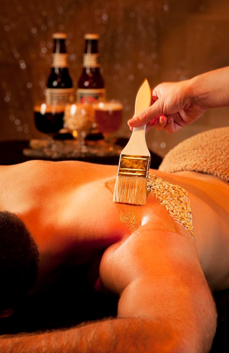 Aromatherapy Massage in Raipur: How Scent and Touch Work Together to Heal