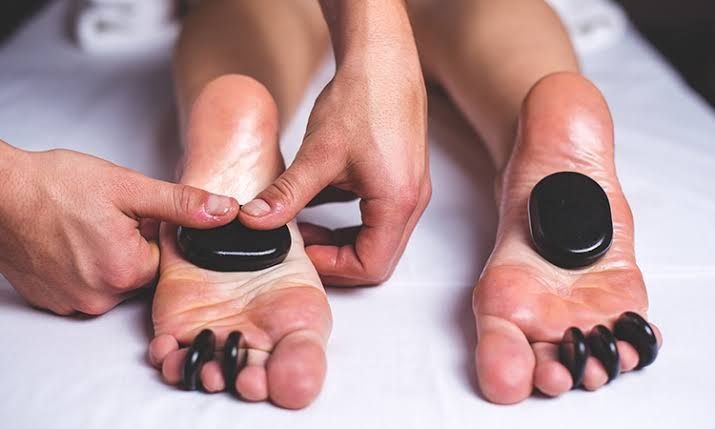 Cellulite Ko Kehdo Alvida — Raipur SPA Mein Anti-Cellulite Massage Therapy
