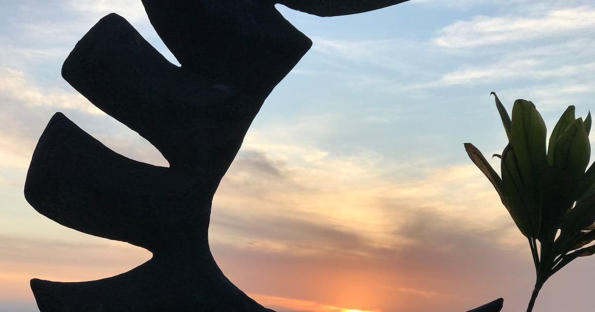 Hot Stone Massage in Devendra Nagar at Raipur SPA