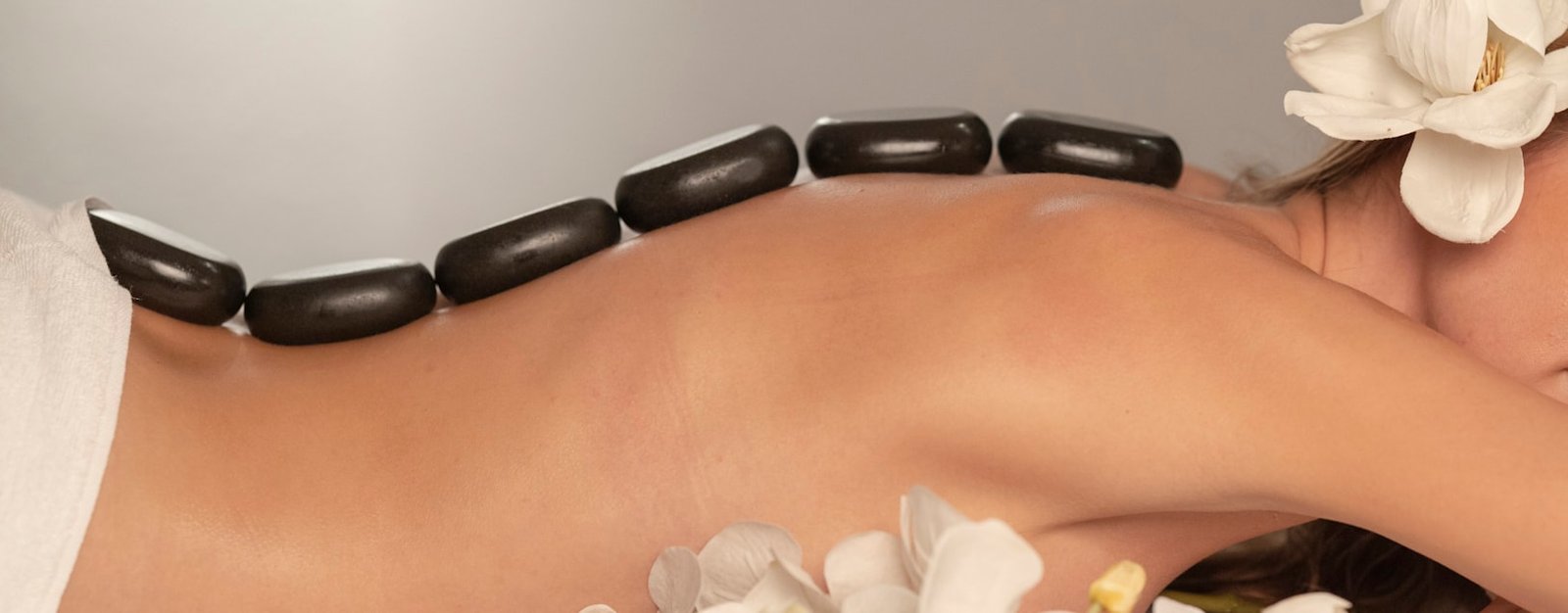 Couples Balinese Massage in Raipur - The Ultimate Anniversary Experience