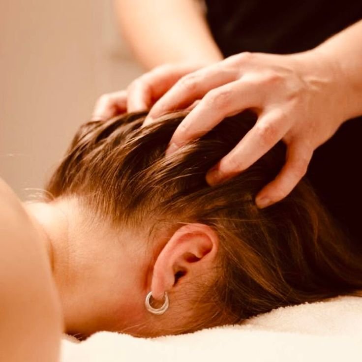 Garshana at Home vs Professional Garshana at Raipur Spa: What You Need to Know